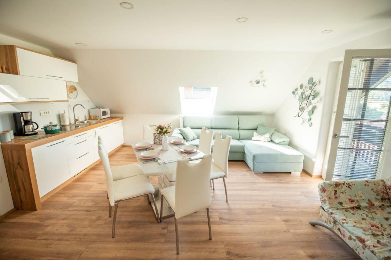 Apartmaji Urska Laško Zewnętrze zdjęcie